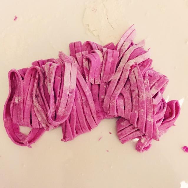 火龙果面条的做法