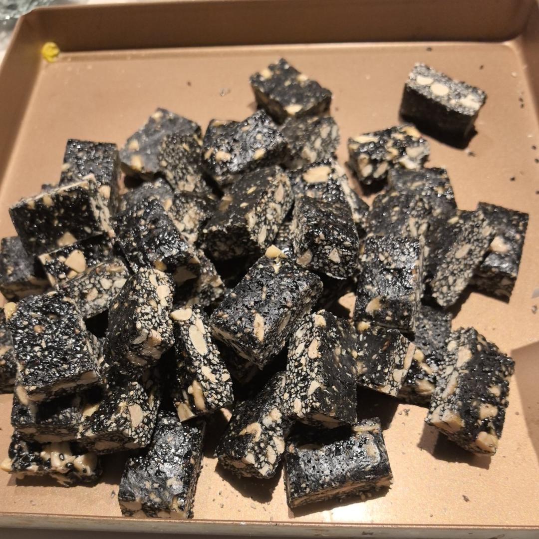 黑芝麻花生糖