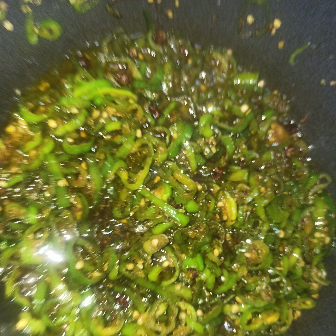 酱油辣椒圈让我们都沦为干饭人