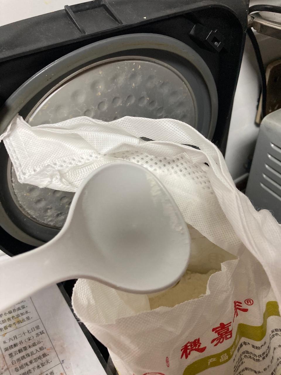 纯奶手撕吐司的做法 步骤1