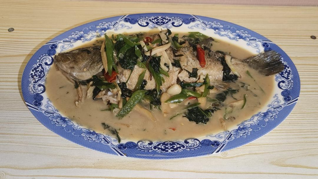 紫苏焖鱼