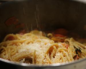 时蔬意面Simple Dinner Pasta的做法 步骤11