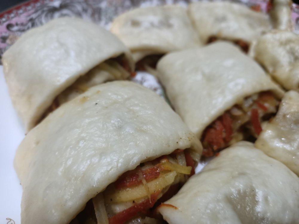 孩子气66做的发面菜卷馍