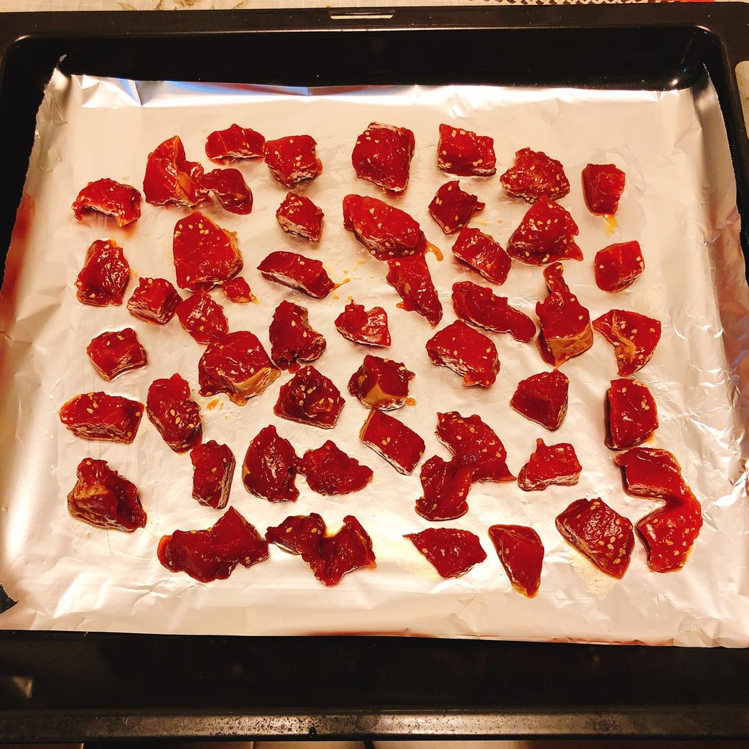 非常简单非常好吃的烤梅花肉