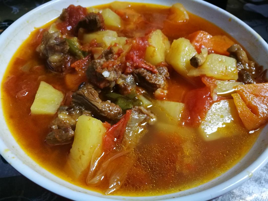 番茄土豆炖牛腩
