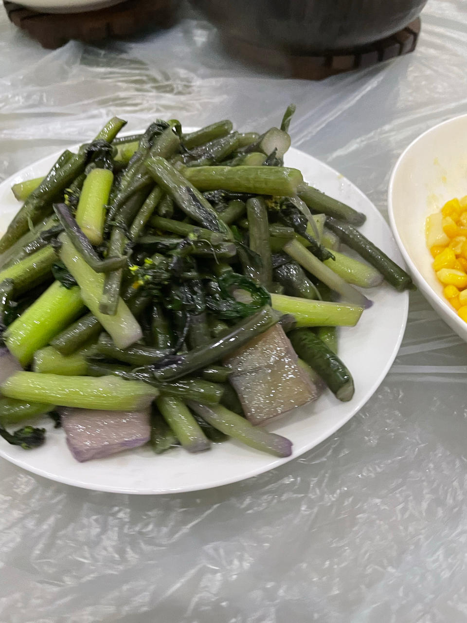 清炒红菜苔
