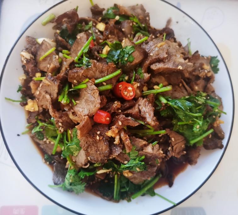 凉拌卤牛肉，1分钟快菜