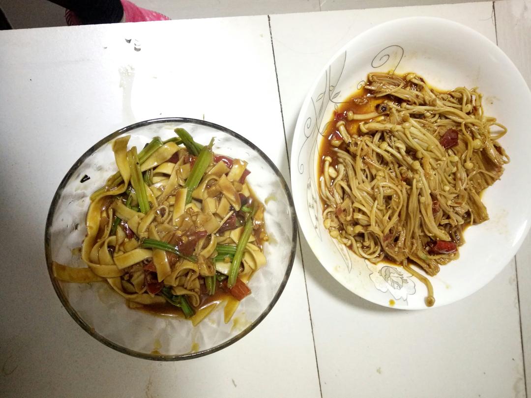 辣炒金针菇
