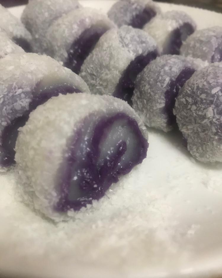 椰蓉豆沙糯米卷