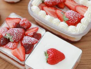 冬日限定甜品🍰草莓盒子蛋糕&草莓鲜牛乳的做法 步骤24