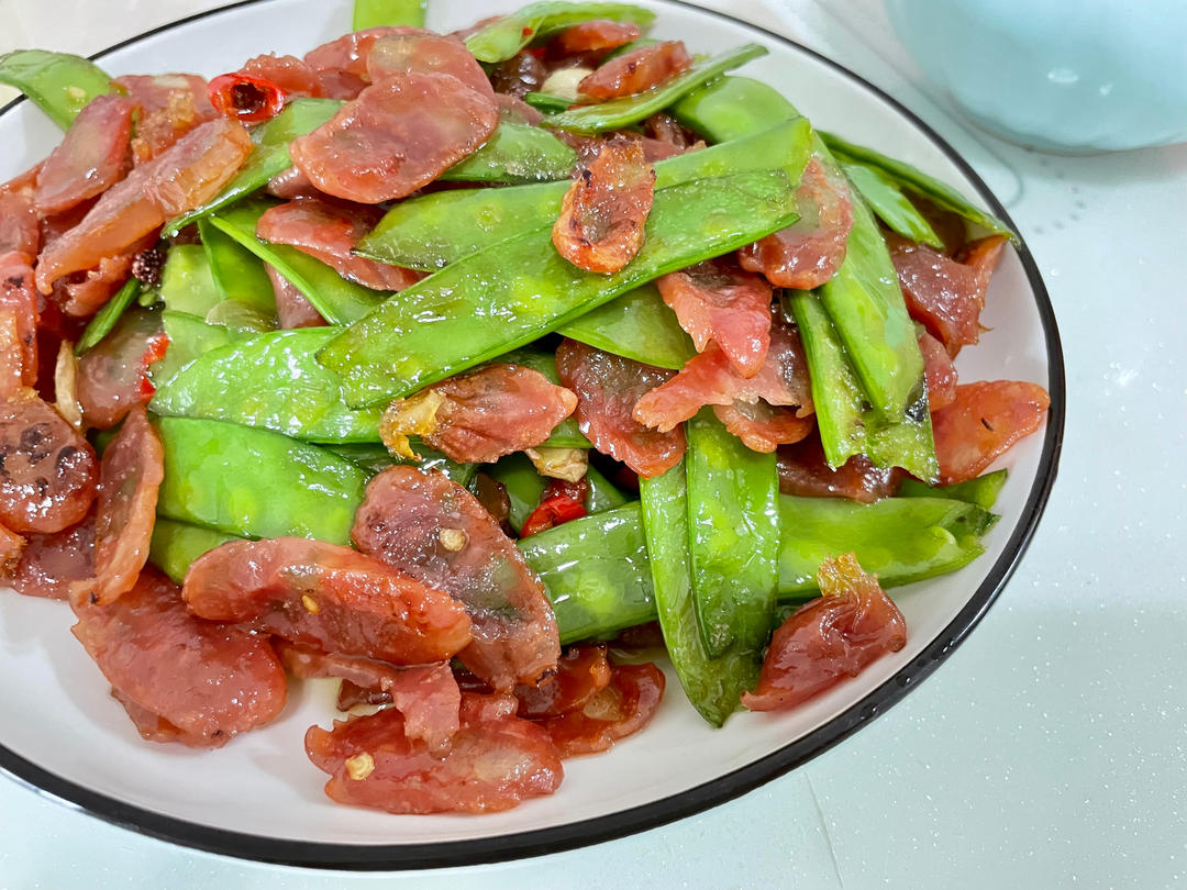 荷兰豆炒腊肠