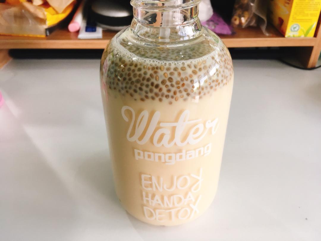 代餐奇亚籽奶茶/伪西米露奶茶（密恐慎入）的做法 步骤5