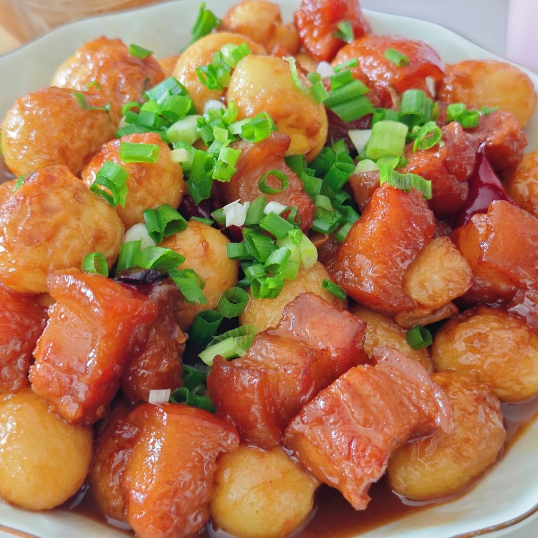 鹌鹑蛋红烧五花肉