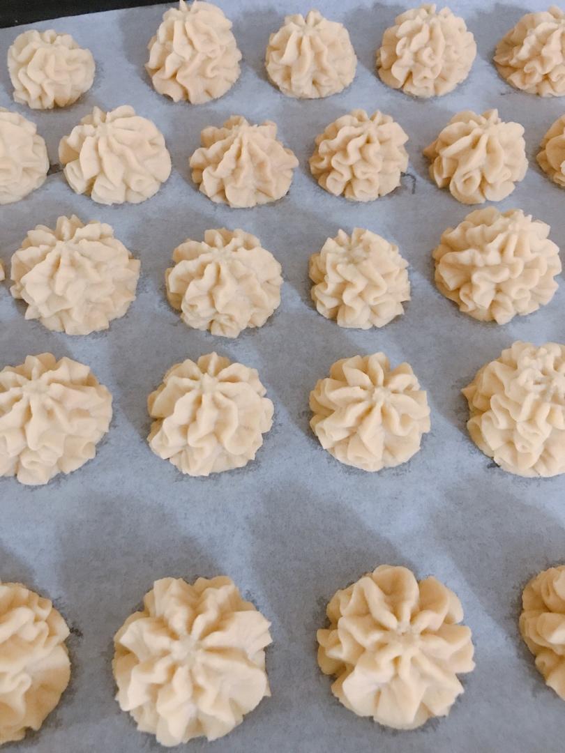 一抿即化酥到掉渣的珍妮曲奇云顶小花/烘焙视频饼干篇1