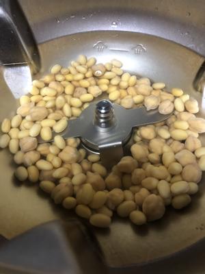 鹰嘴豆豆浆的做法 步骤3