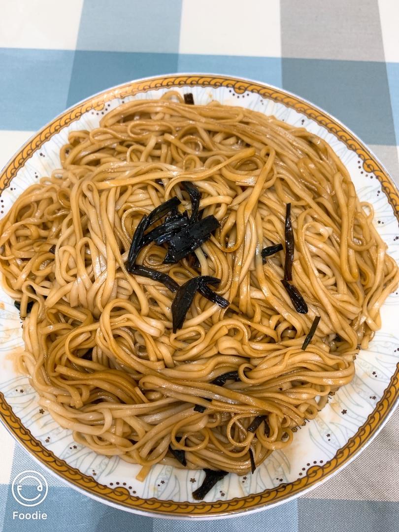 葱油拌面Spring Onion Noodles