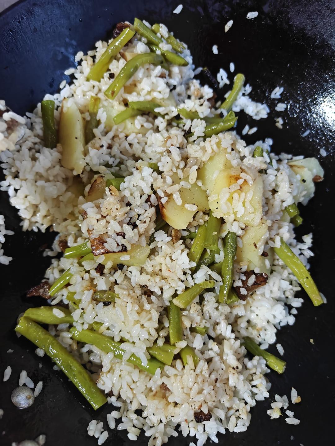 老式洋芋豇豆箜干饭