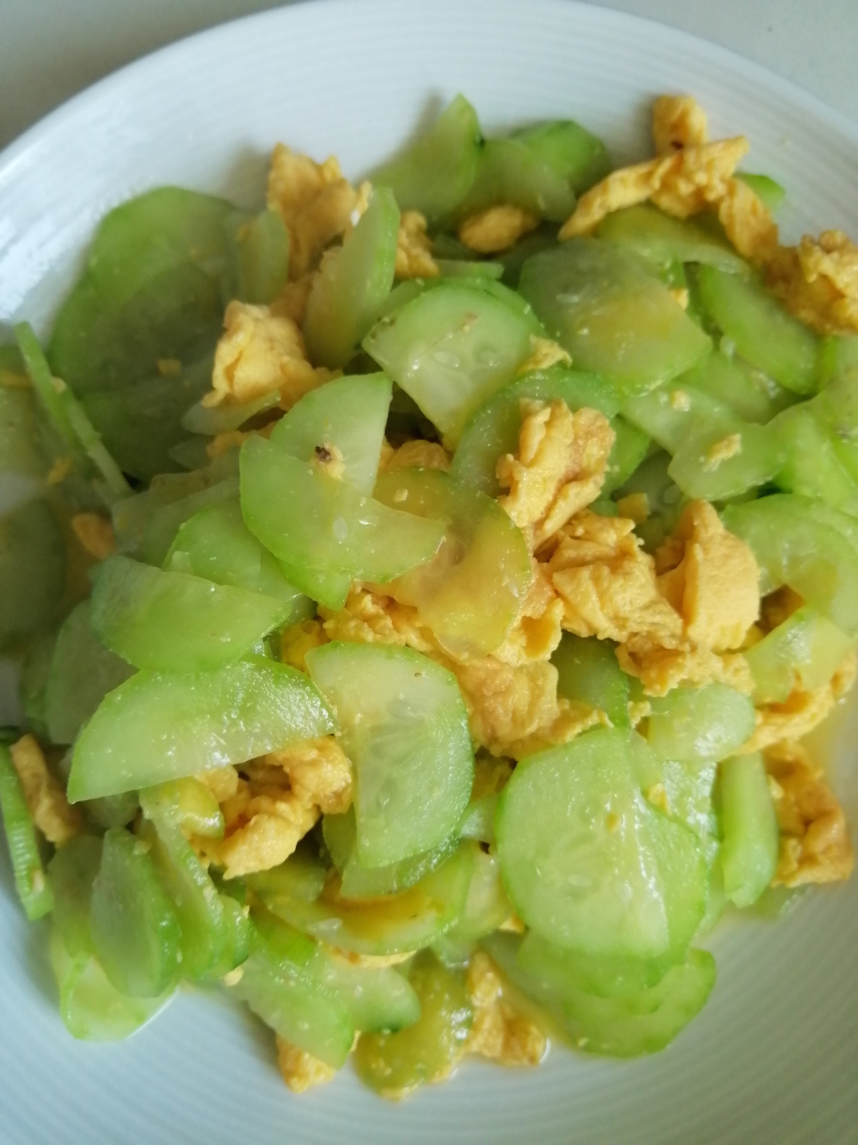 【鸡蛋炒黄瓜】营养、简单、清爽看起来有食欲～～的做法