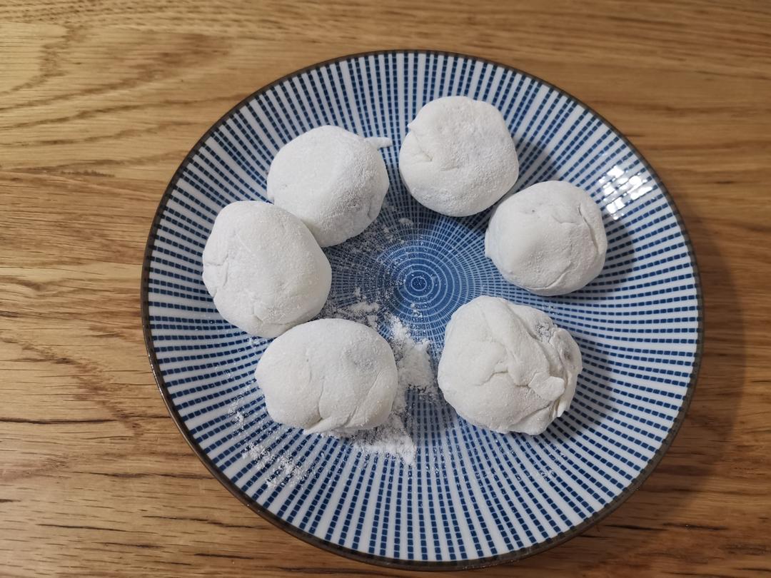 花生黑芝麻汤圆