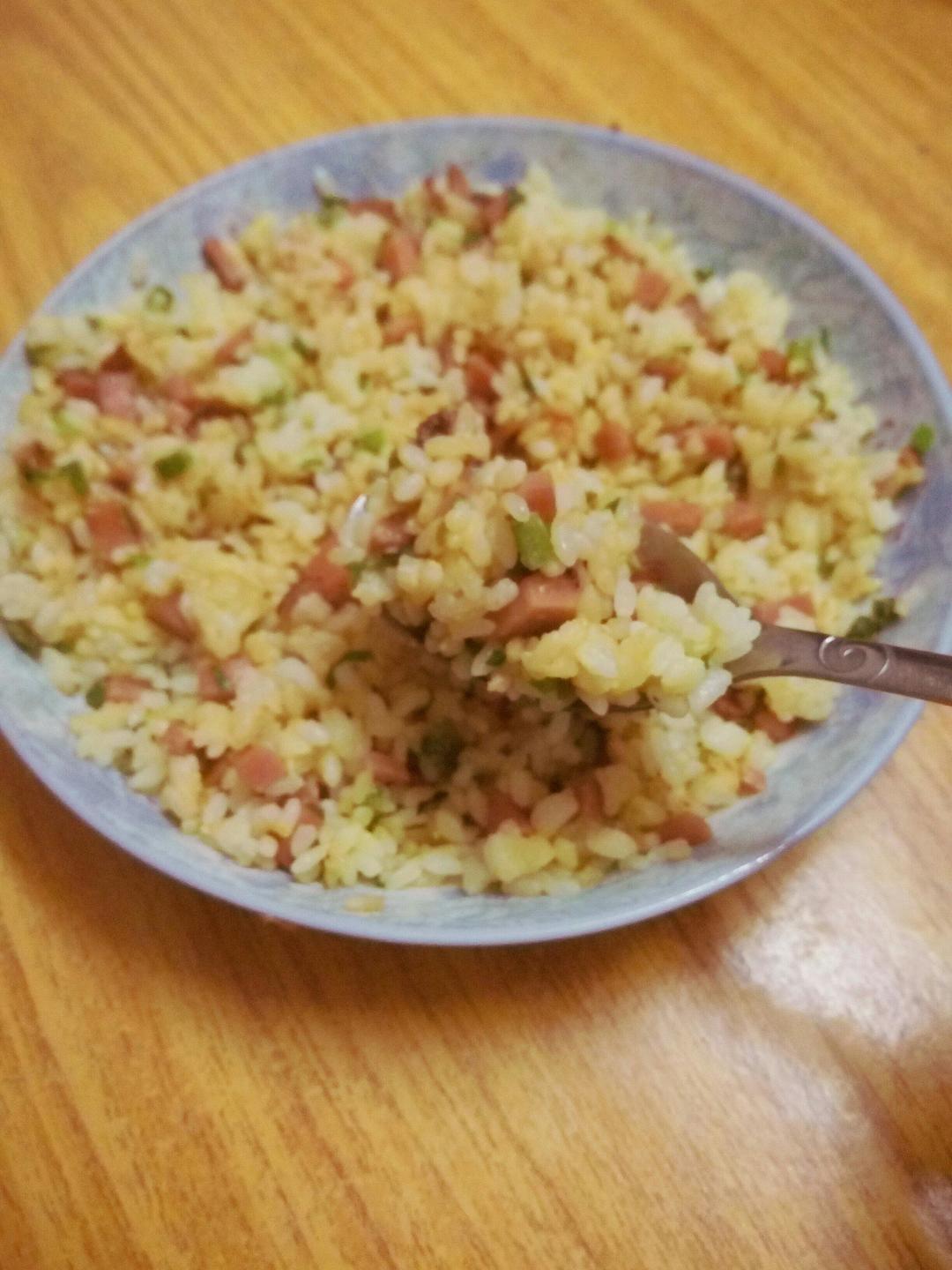 少油版火腿青椒蛋炒饭