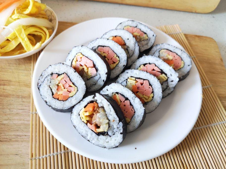 高颜值的紫菜包饭