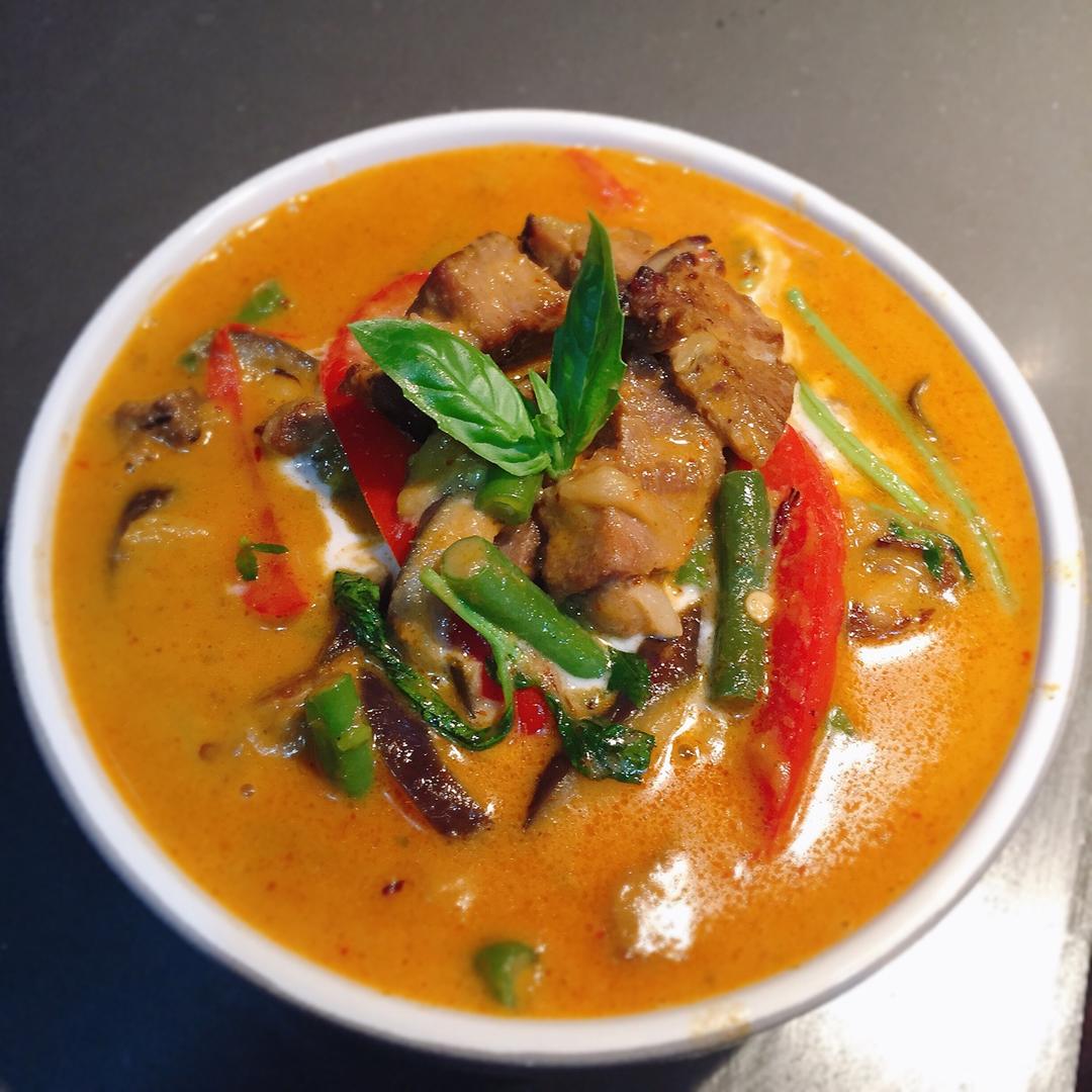 泰式红咖喱（含红咖喱酱做法）