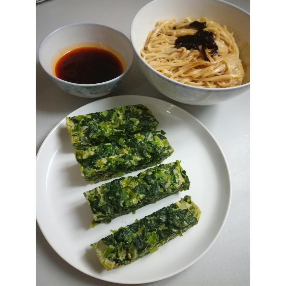 蘸汁菠菜鸡蛋糕——春季养生多吃菠菜