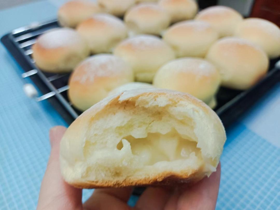 软fufu ‼️云朵爆浆酸奶小面包