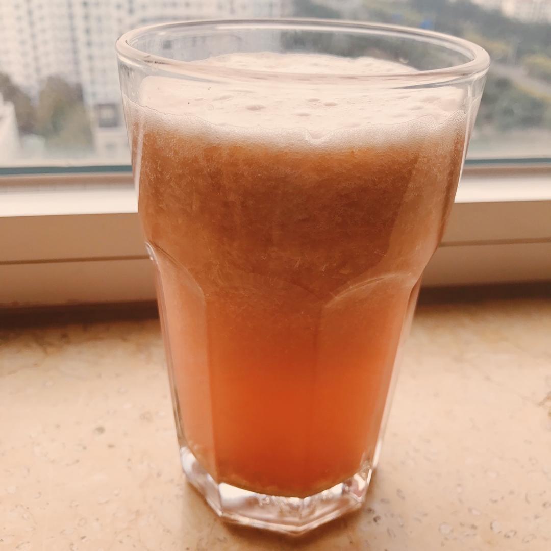 鲜榨石榴汁