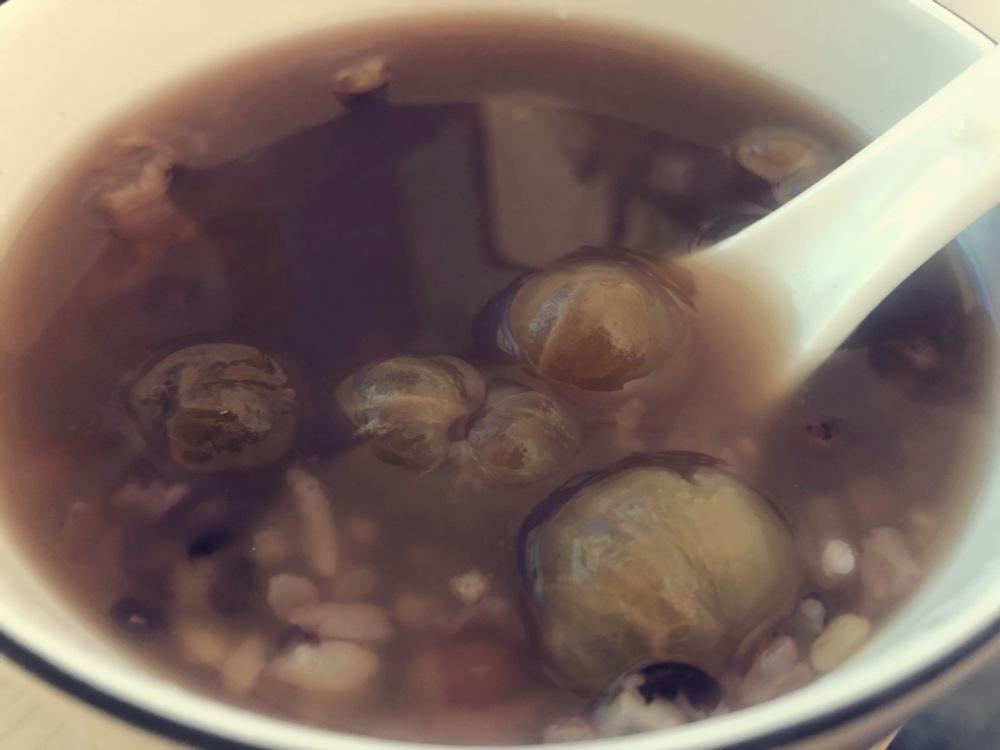 红豆薏仁花生红枣小米粥