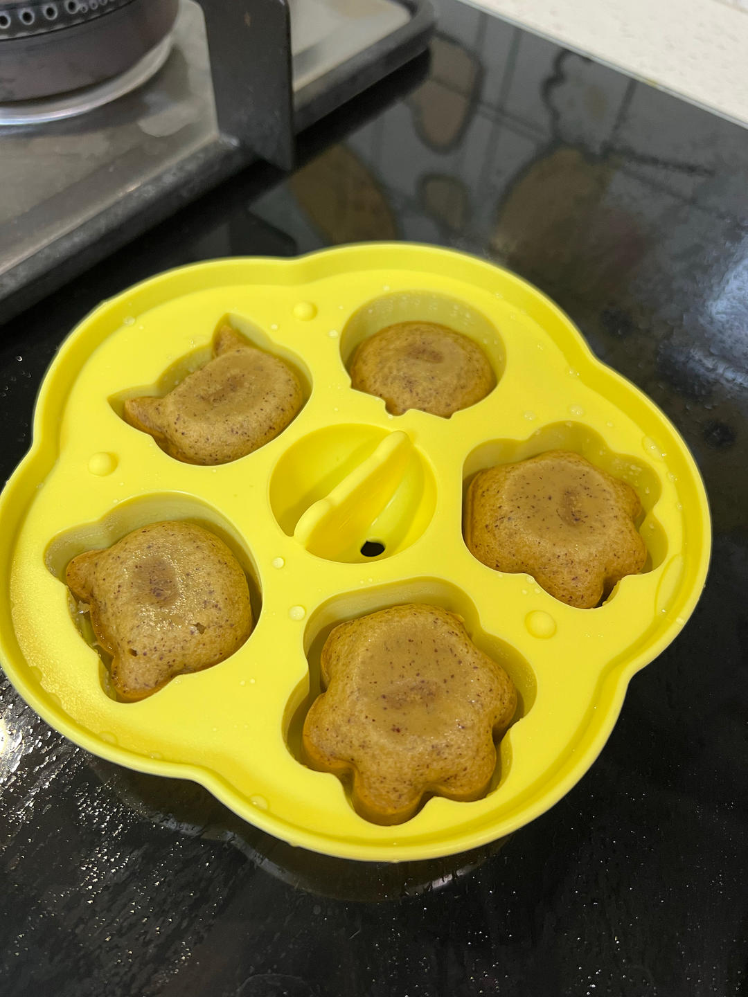 宝宝辅食：红枣蒸糕