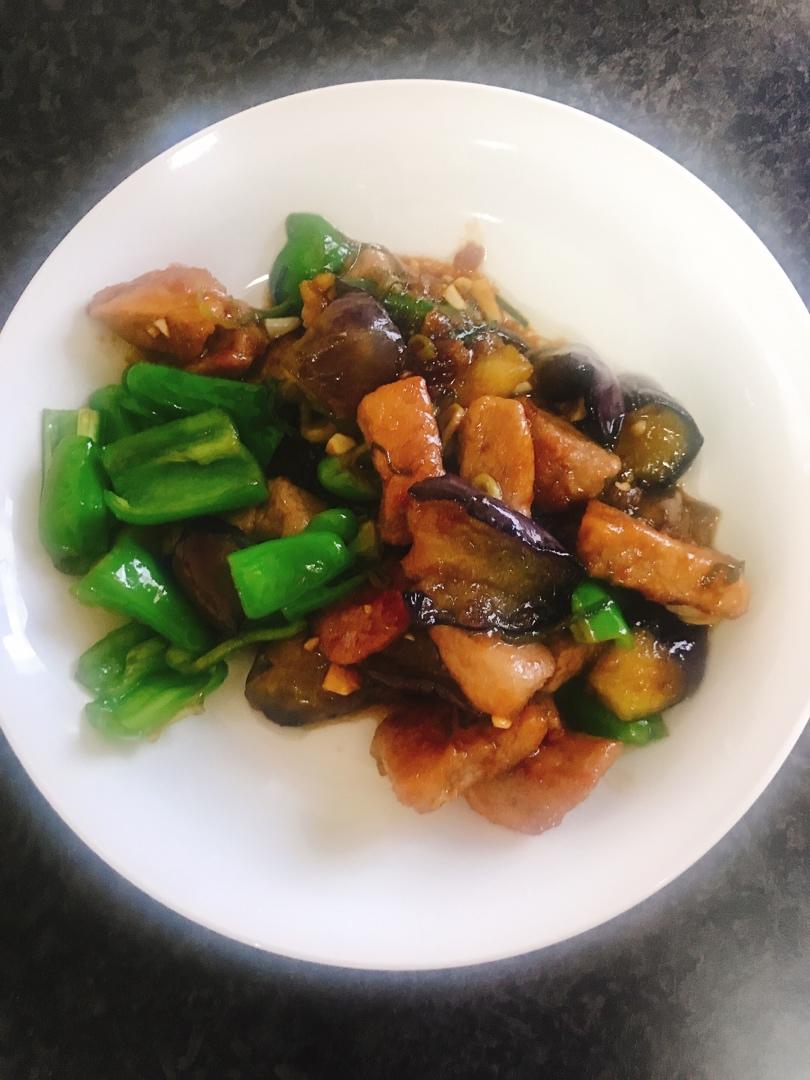 溜肉段烧茄子（东北硬菜呀哈哈）