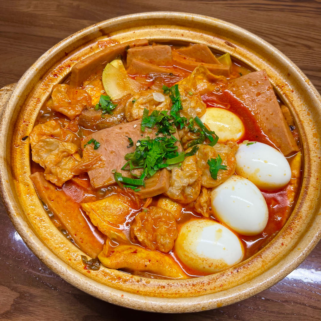 韩式泡菜豆腐锅/辣白菜豆腐汤