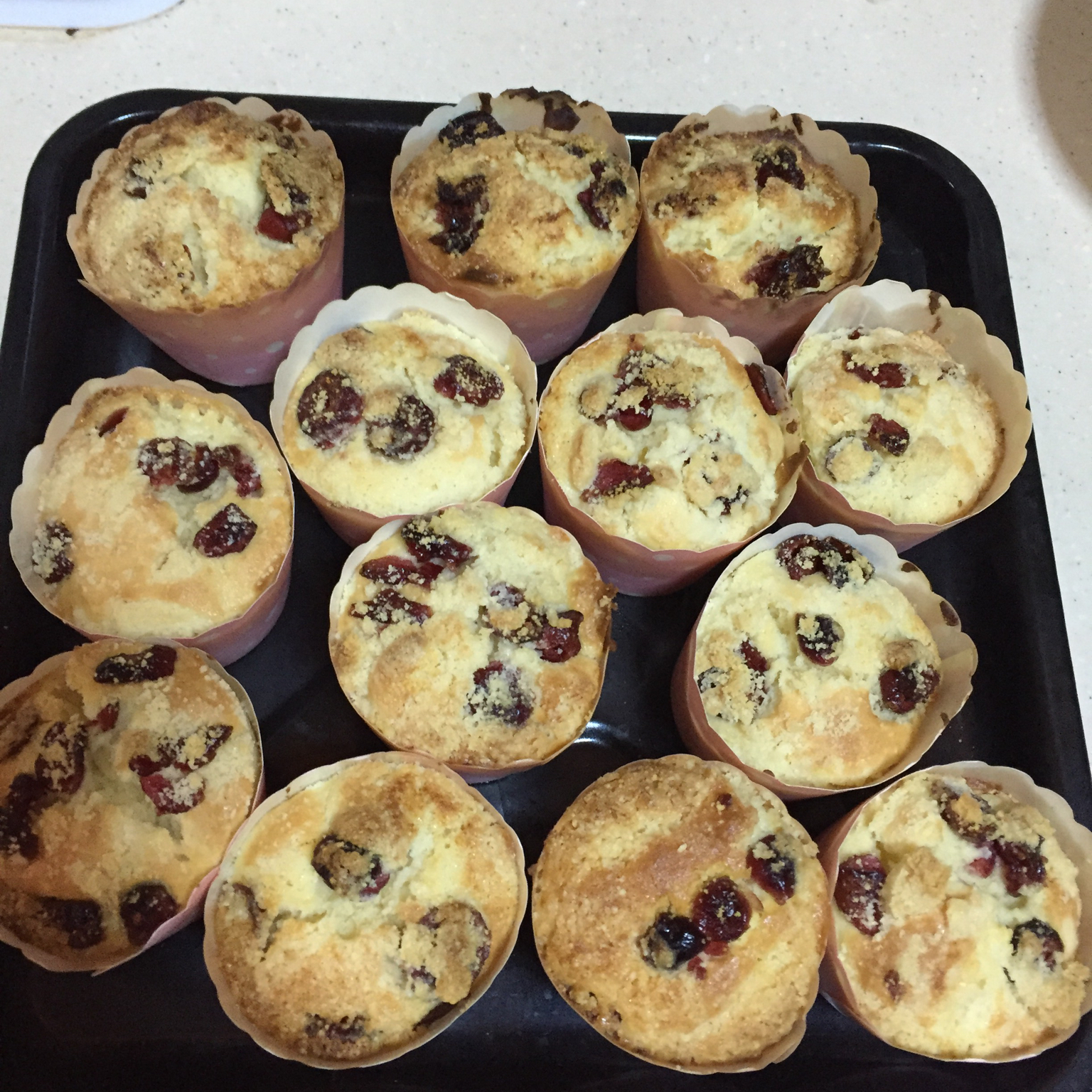 樱桃杏仁酥纸杯蛋糕 Cherry Cupcakes