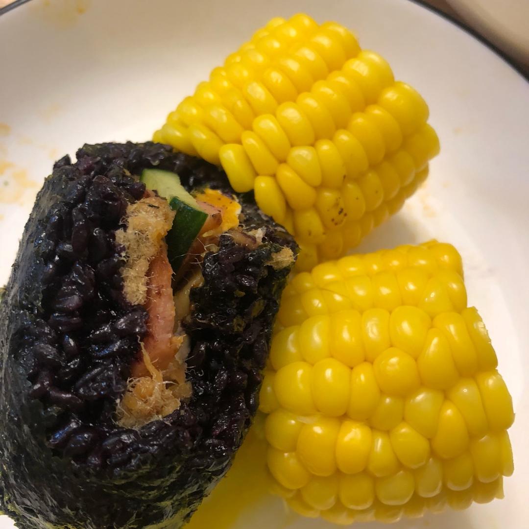 快手早餐…台湾饭团