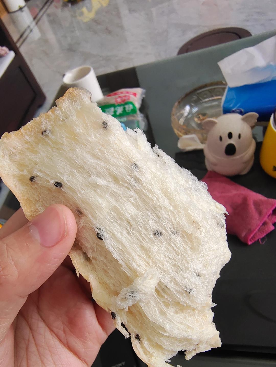 咸盐黑芝麻吐司