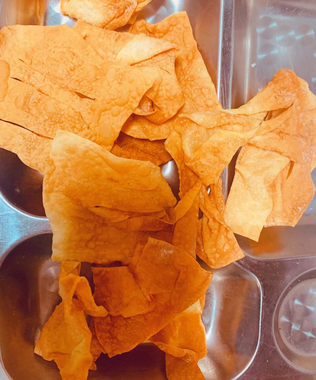 空气炸锅制作馄饨皮排叉的做法