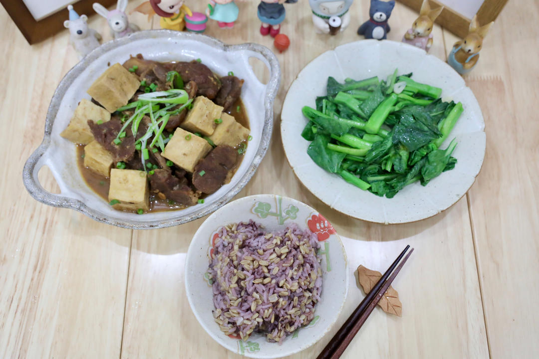 北鼎铸铁锅食谱｜酱焖牛腱