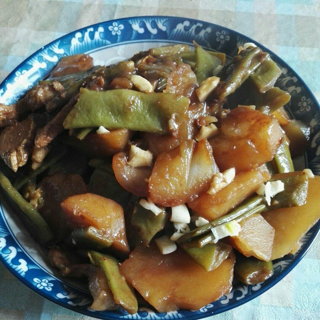 土豆炖豆角