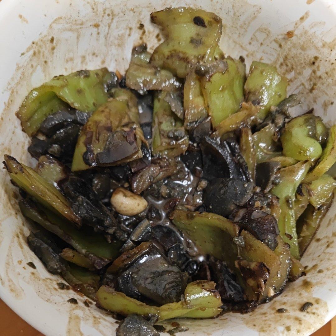 【正宗湘菜】擂辣椒皮蛋