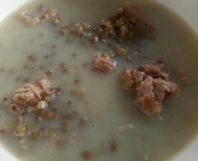 排骨绿豆汤