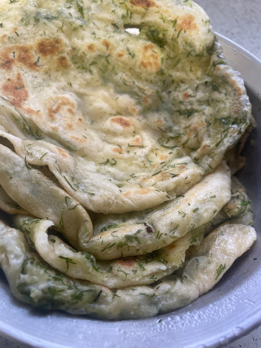 半发面家常葱油饼 凉了不硬 做法简单 附细节视频详解