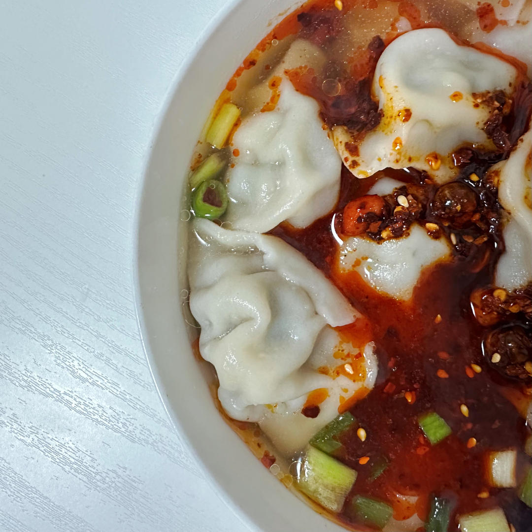 一人暮らしって何か食べよう