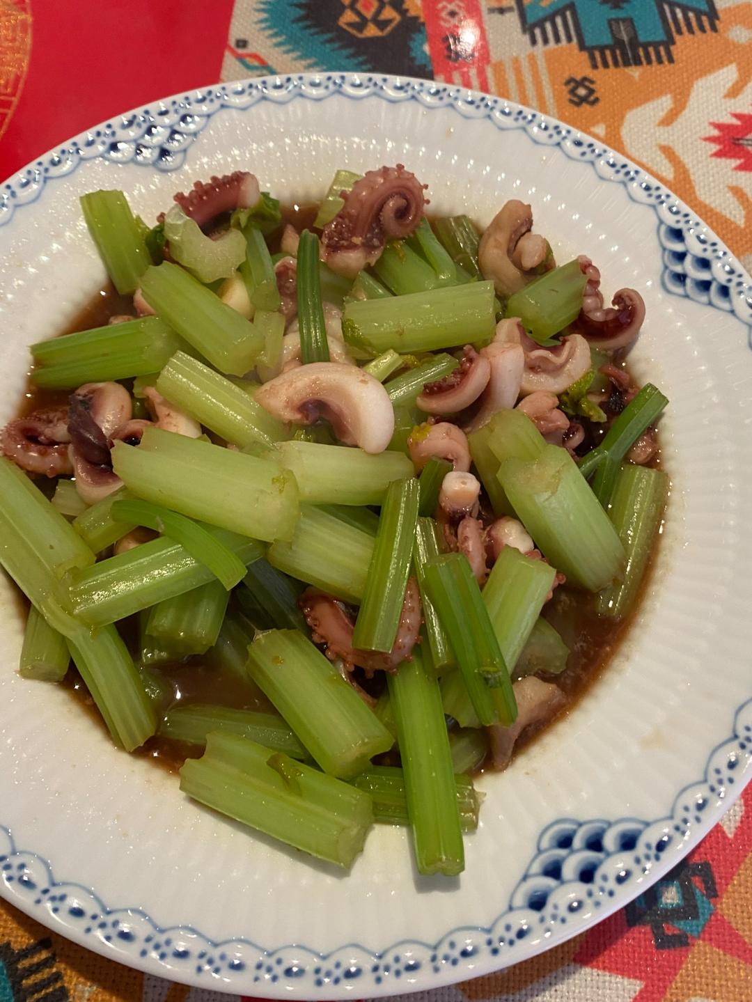 🔥芹菜炒鱿鱼，家常味