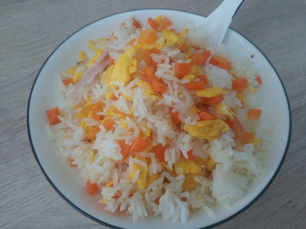家常蛋炒饭