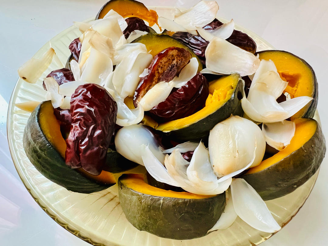 红枣鲜百合蒸南瓜