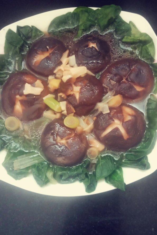 蚝油香菇小油菜