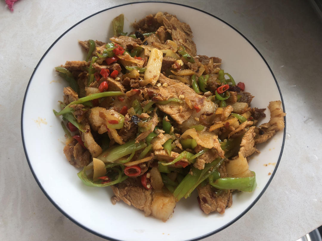 厨师长教你：“回锅肉”的正宗做法，先收藏