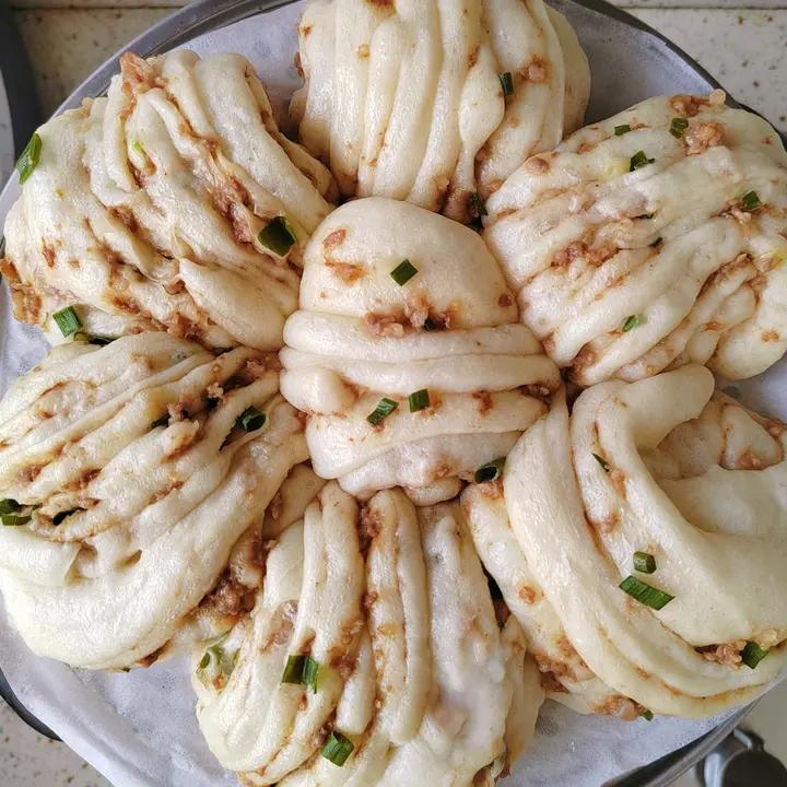 肉沫葱花卷