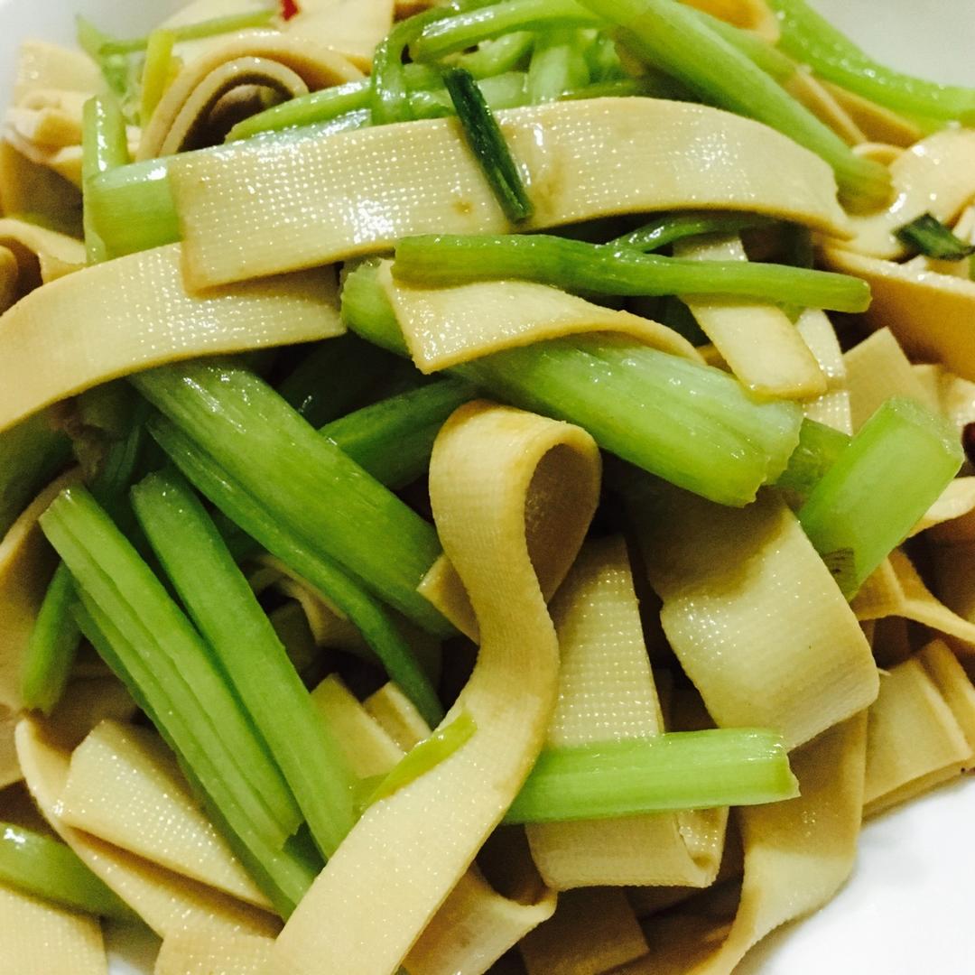 杨139做的西芹炒豆腐皮